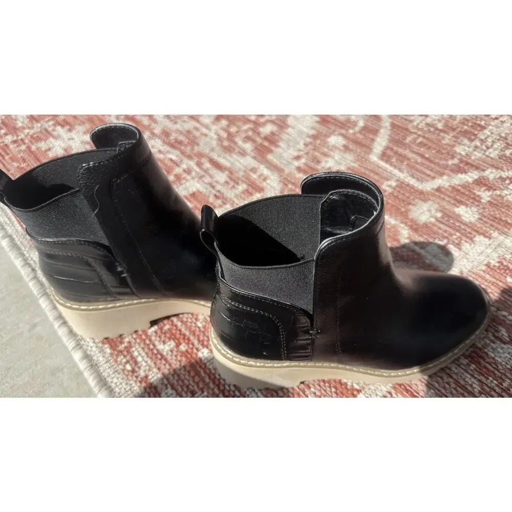 DV by Dolce Vita Black Chelsea Boots Women’s Size 6 Worn Once Excellent